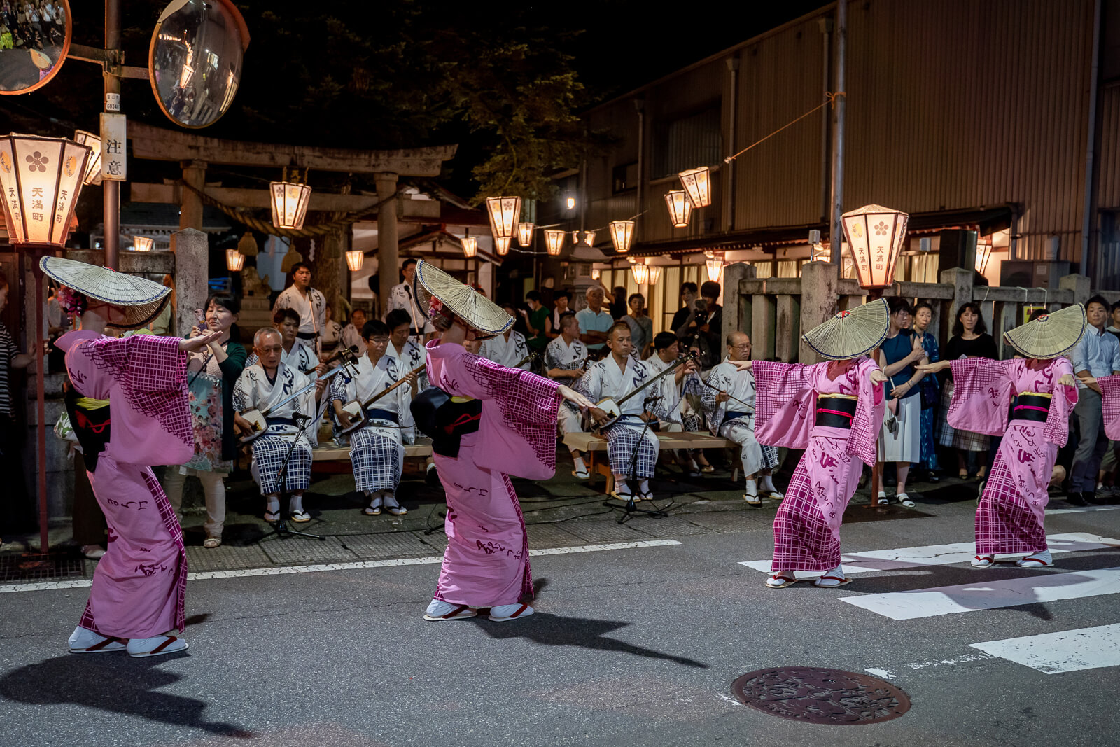 写真】越中八尾おわら風の盆前夜祭初日 天満町|VR:北陸