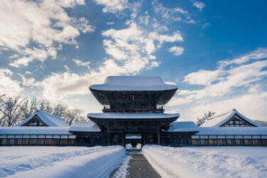 豪雪直後の国宝高岡山瑞龍寺と八丁道2021
