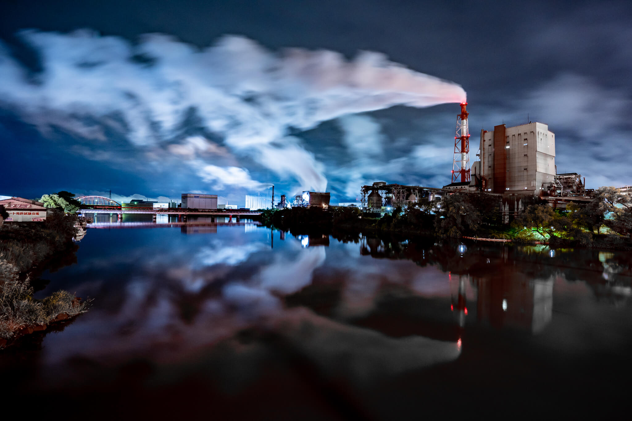 写真】高岡市と射水市の冬の工場夜景|VR:北陸