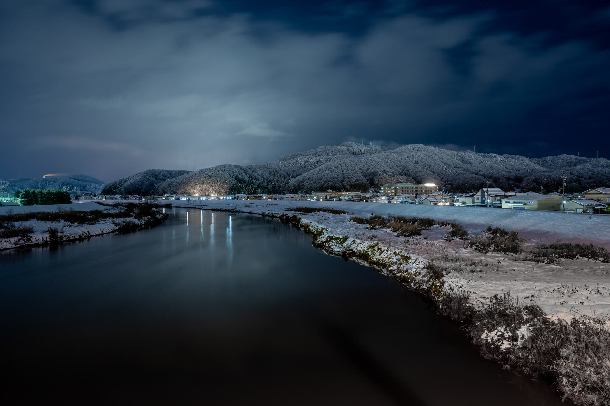 写真 高岡市と射水市の冬の工場夜景 Vr 北陸