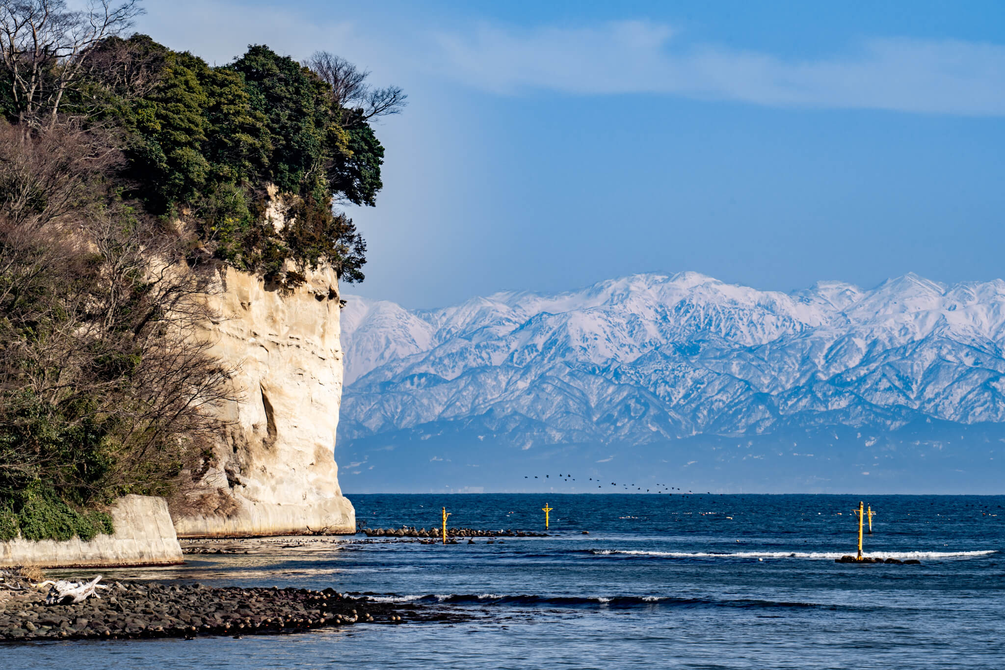 【写真】氷見市・高岡市・射水市から望む立山連峰2021VR北陸