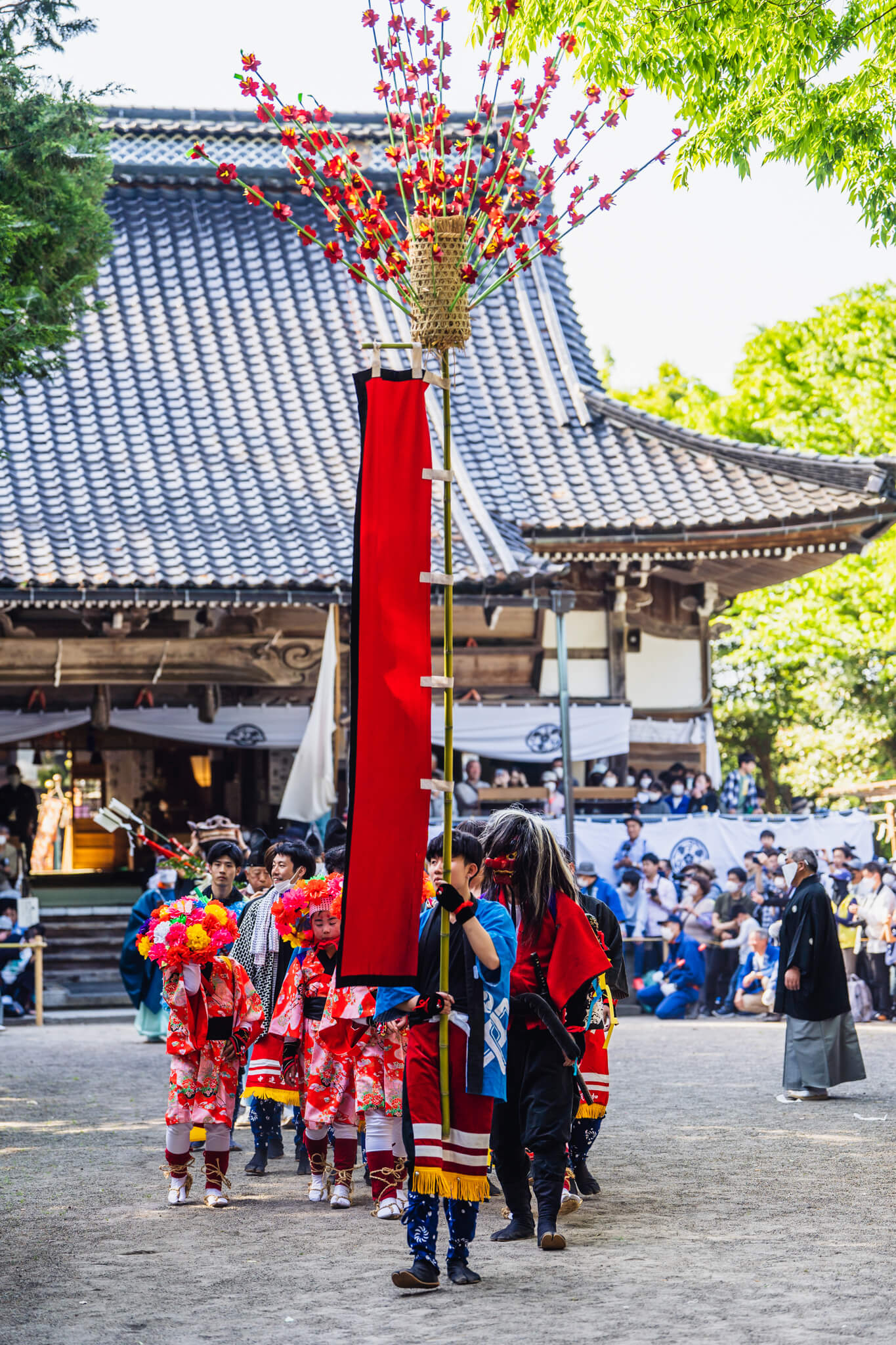 写真】射水市下村加茂神社やんさんま祭り(牛乗式・流鏑馬式