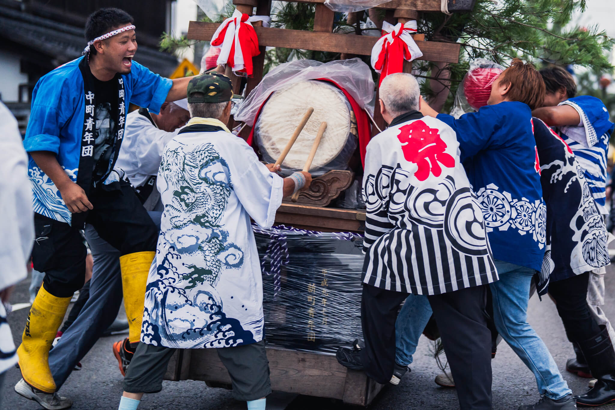 写真】氷見祇園祭の太鼓台ぶつけ合い（2023/7/13-14）|VR:北陸