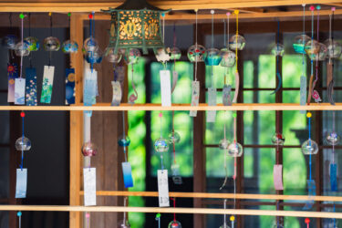 射水市櫛田神社の風鈴トンネル2023